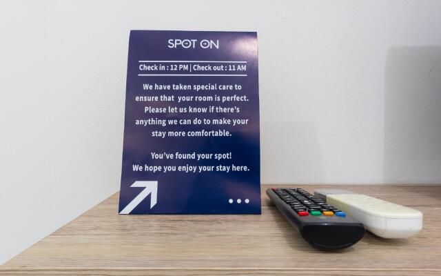 SPOT ON 2318 Citra Palm Residence