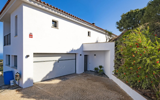 Beautiful Villa in Castell-Platja d'Aro with Pool, Sea Views