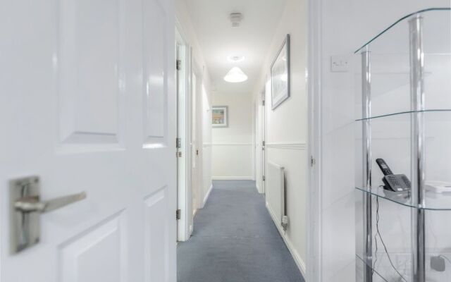 Roomspace Apartments -Sabin Gates