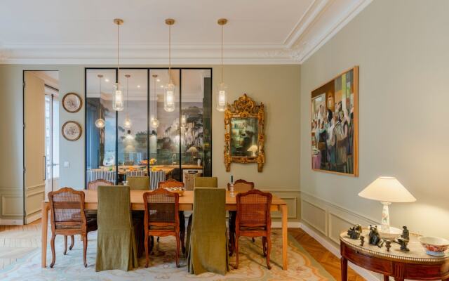 Paris Wagram Design Residence