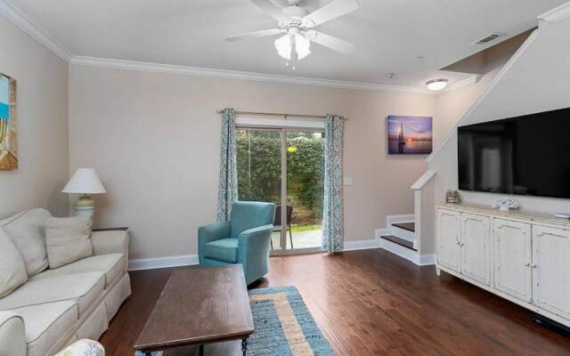 306 Reserve by Hodnett Cooper