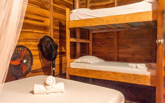 The Mompe Hostal Beach