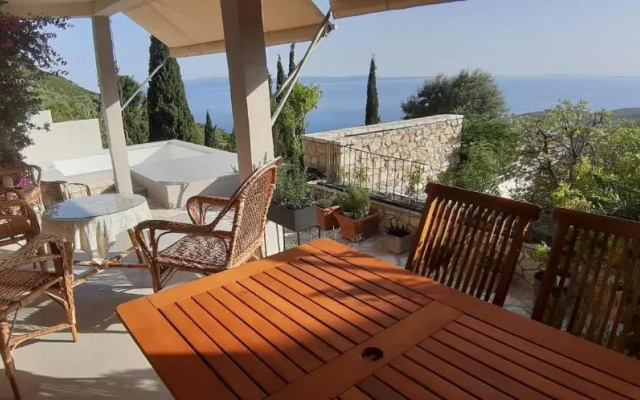 Les Villas de Qeparo