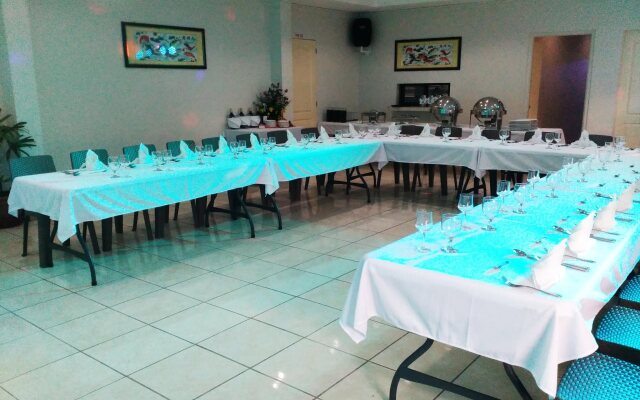 Aerostop Hotel & Restaurant