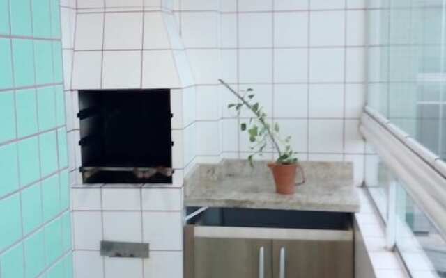 Apto. Pé na areia com Churrasqueira