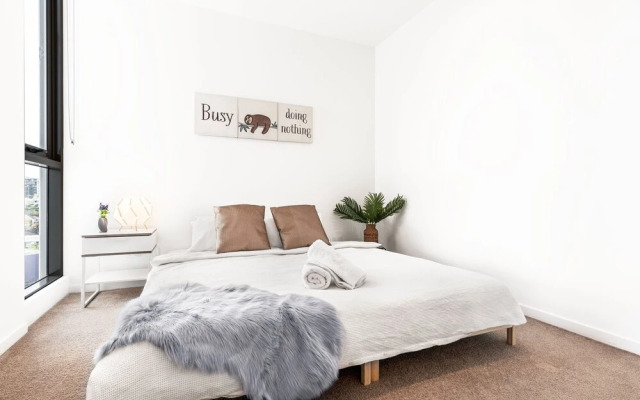 Laguna Apartment