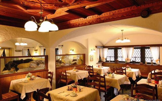 SCHLOSS Zermatt - CBD & Adaptogenic Spa and Sport Hotel