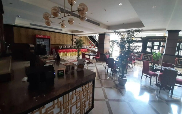 Capital O 549 The Blue Rose Hotel