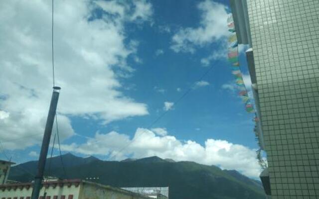 Lhasa Snow Inn