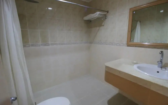 EON Centennial Plaza Hotel