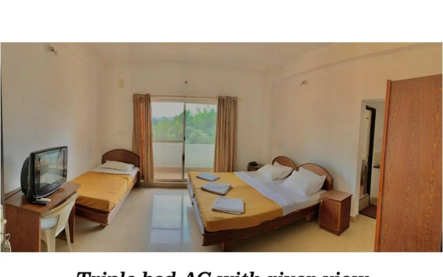 Hotel Advaith Lancer