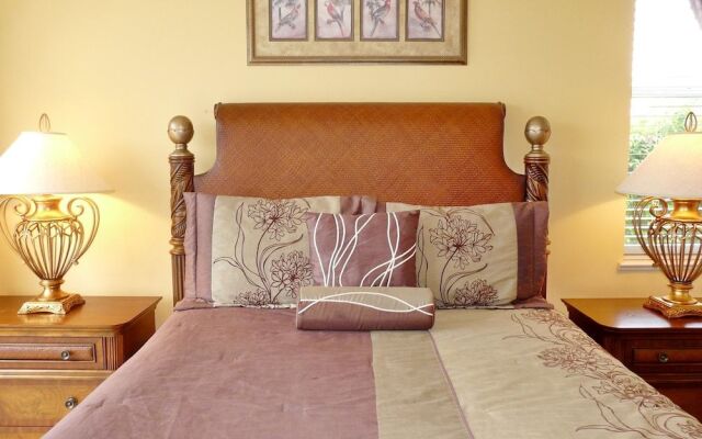 Large Waterfront Home With All-day sun on Pool