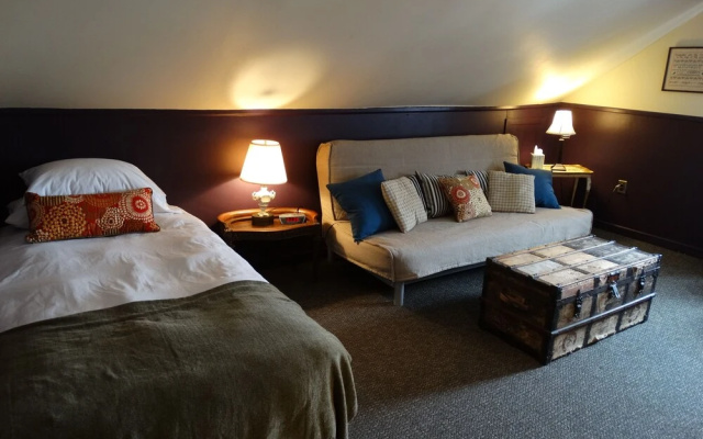 Shoreham Inn
