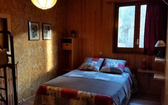 Hostal Xalet Refugi Pere Carné - Hostel