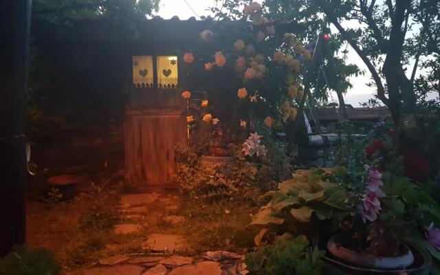 Feggaropetra Inn Magic Mountain House