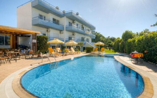 Antomar Apartments and Studios