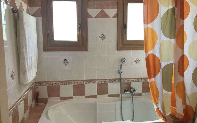Maria's Galini Villa