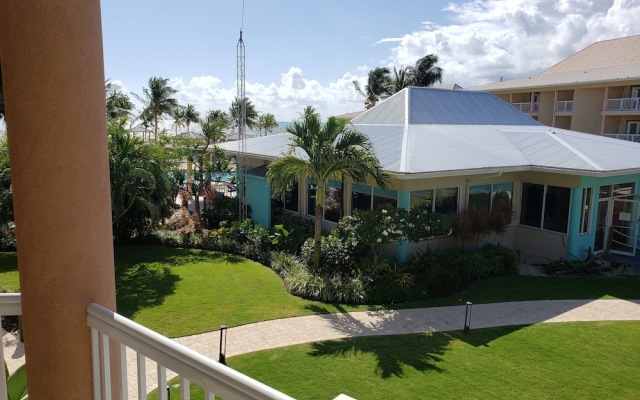 Holiday Inn Resort Grand Cayman