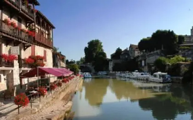 Auberge Du Pont Vieux
