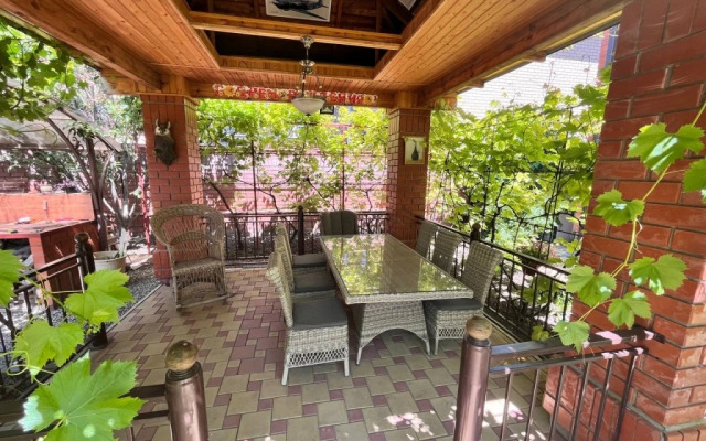 Guest House na Nikolaevskoy 25
