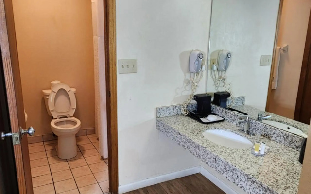 WestSpring Inn