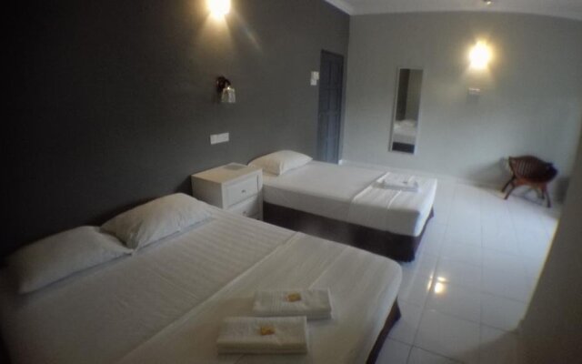 Tebing Guest House