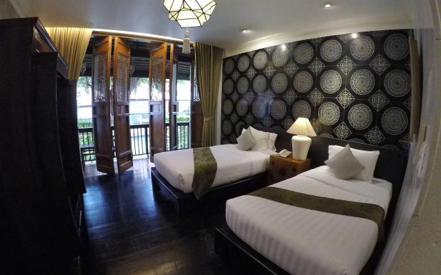 Tharaburi Resort Sukhothai