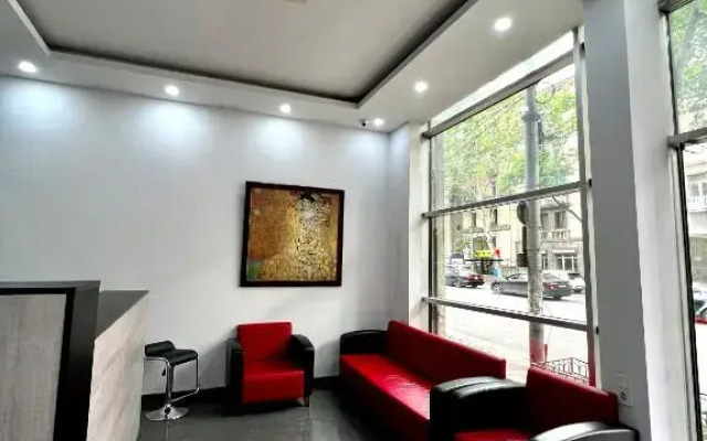 Queen Hostel