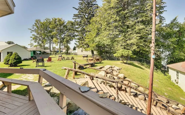 Lakefront Geneva Vacation Rental - Walk to Strip!