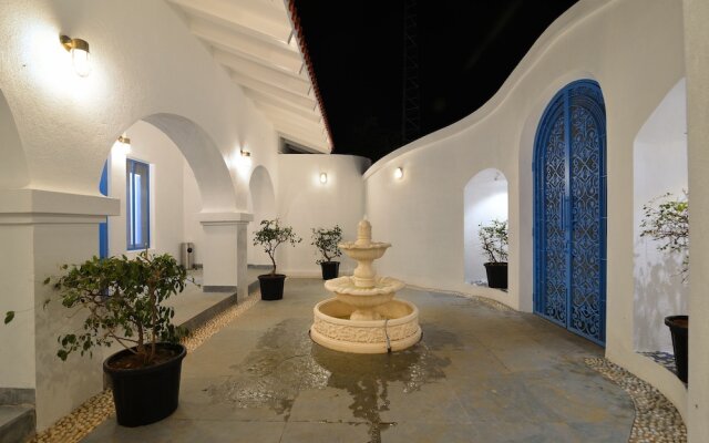 1517 Greek House By Kaz Stays