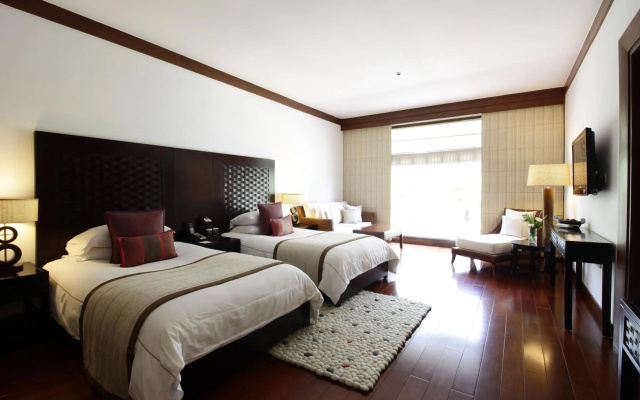 Jaypee Greens Golf & Spa Resort – Guest Rooms – Greater Noida