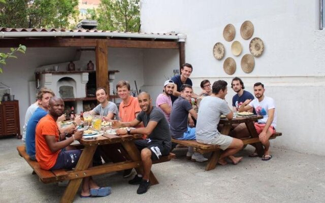 Byseacle - Lisbon Bike Surf Camp