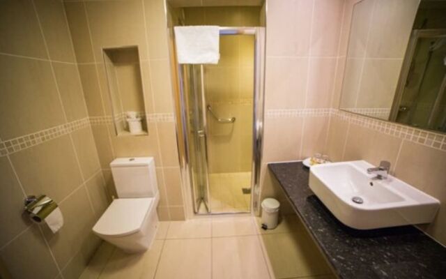 Curran Court Hotel