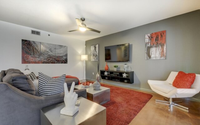 Remodeled E Cesar Chavez Condo by RedAwning
