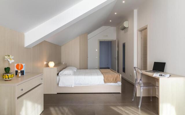 Aparthotel Grel Suite 208