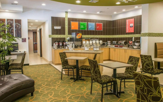 Red Roof Inn Pittsburgh - McKnight Rd