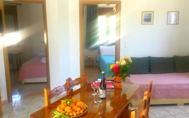 Kastro Studios Apartments
