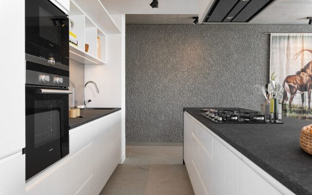 Upper Albert Road 43 Upstairs - Adults Only