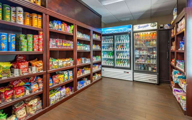 Comfort Suites Bethlehem Near Lehigh University and LVI Airport
