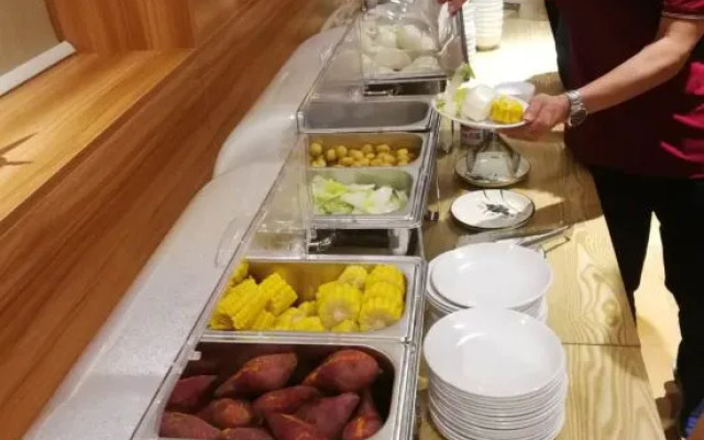 Vienna Hotel (Zhuhai Huafa Mall Nanping Technology Industrial Zone)