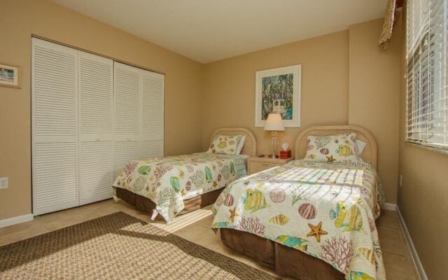 Som 701 - Somerset 3 Bedroom Condo by Redawning