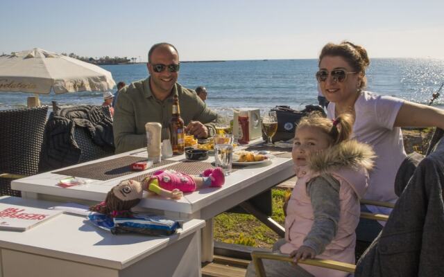 Kalia Beach Hotel Side