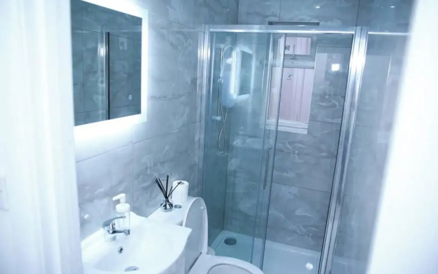 Apartment - Sleeps 2 & Free Parking