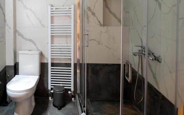 Black Onyx Comfort Suites