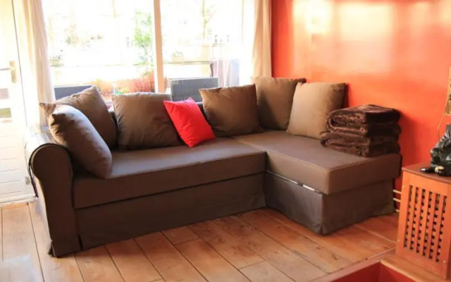 Amsterdam Houseboat Lady Luck