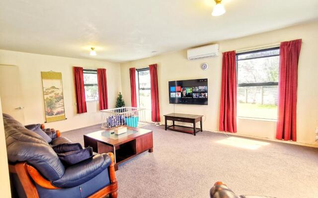 Atarau Grove Holiday House