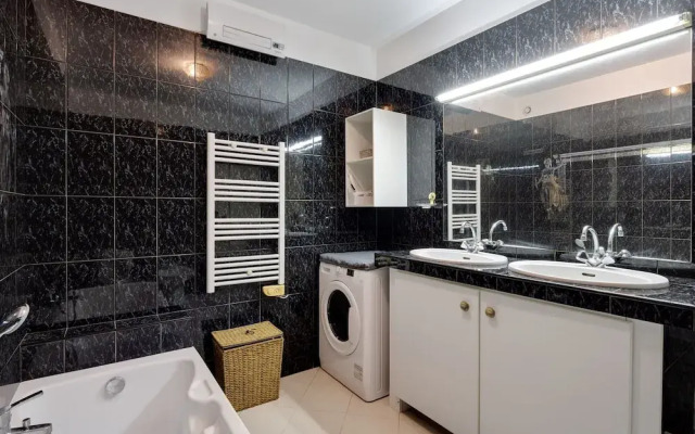 Charming Flat With Pool