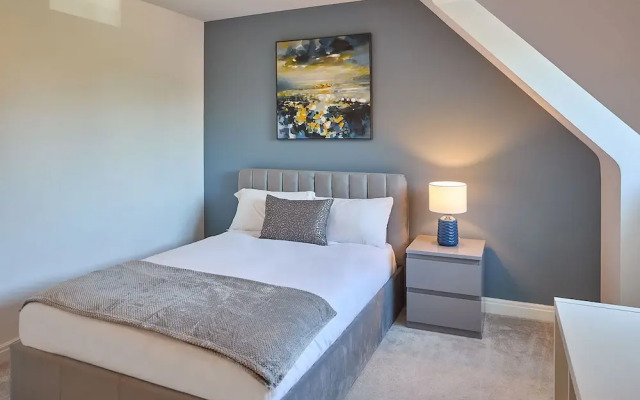 Host Stay Danford Court