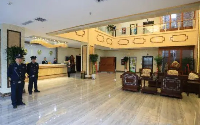 Chunjiang Holiday Hotel