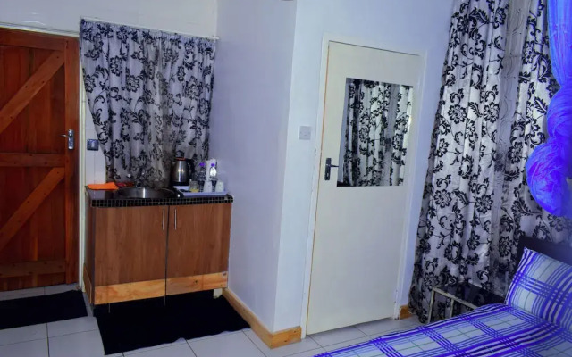 Spendwise Lodge and Apartments